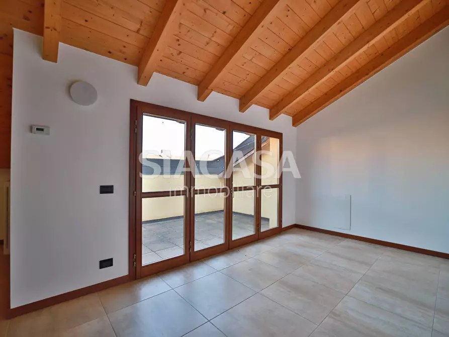 Immagine 19 di Appartamento in vendita  in via Mazzini a Cornate D'adda