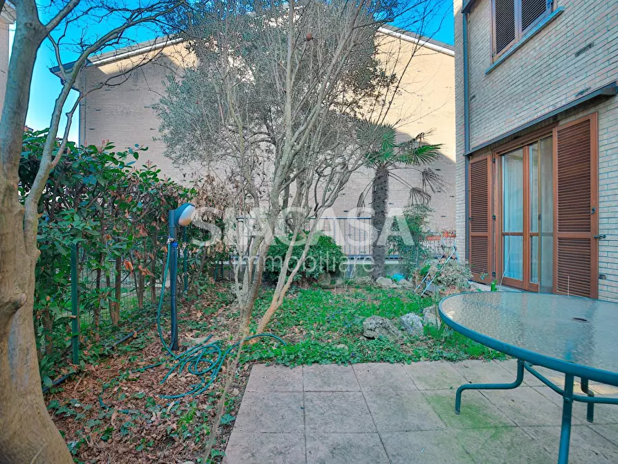 Immagine 28 di Appartamento in vendita  in Via Carlo Alberto Dalla chiesa a Caponago