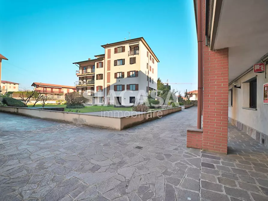 Immagine 9 di Ufficio in vendita  in Trezzo sull'Adda a Trezzo Sull'adda