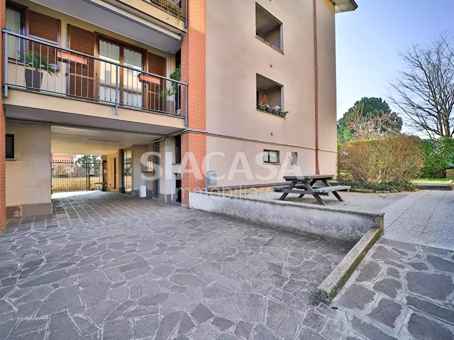 Immagine 10 di Ufficio in vendita  in Trezzo sull'Adda a Trezzo Sull'adda