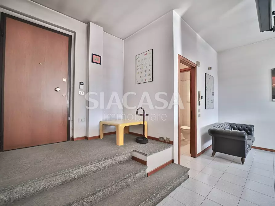 Immagine 15 di Ufficio in vendita  in Trezzo sull'Adda a Trezzo Sull'adda
