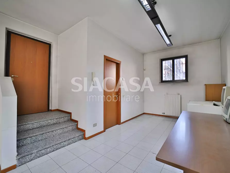 Immagine 21 di Ufficio in vendita  in Trezzo sull'Adda a Trezzo Sull'adda