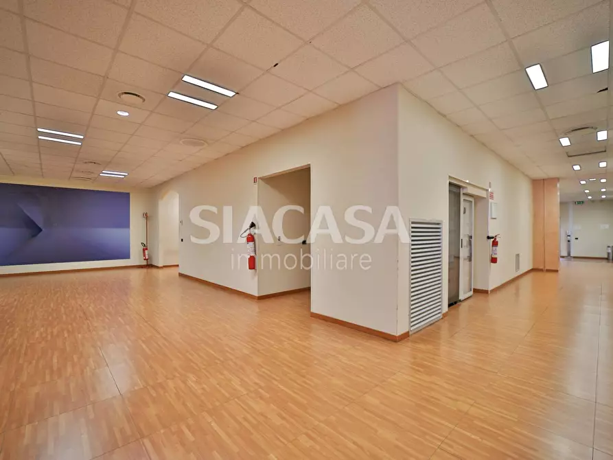 Immagine 8 di Ufficio in affitto  in Cernusco sul Naviglio a Cernusco Sul Naviglio