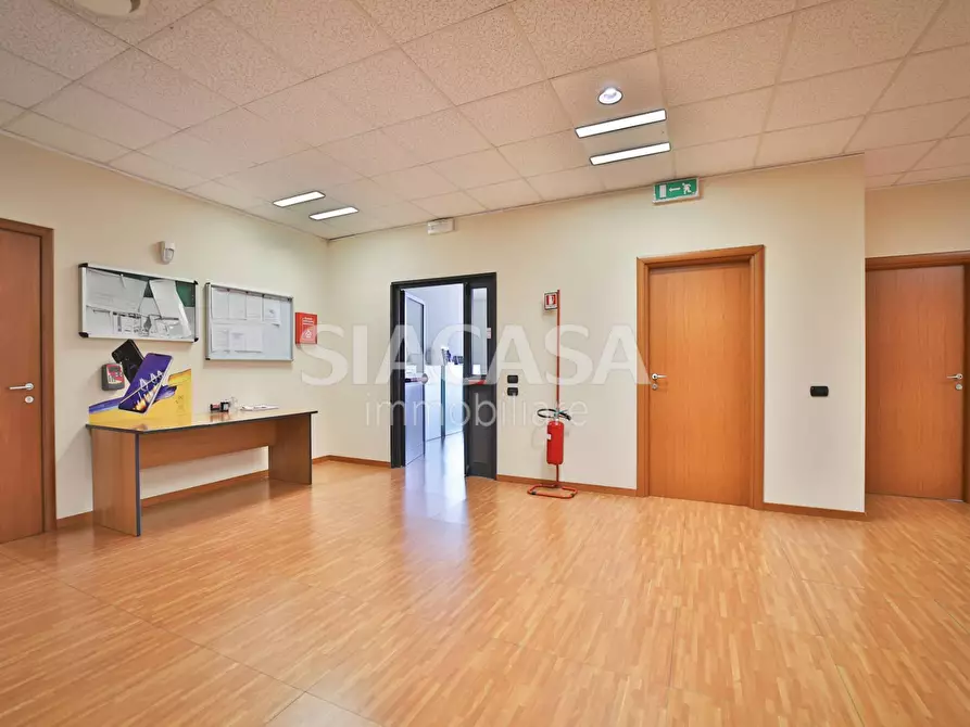 Immagine 11 di Ufficio in affitto  in Cernusco sul Naviglio a Cernusco Sul Naviglio