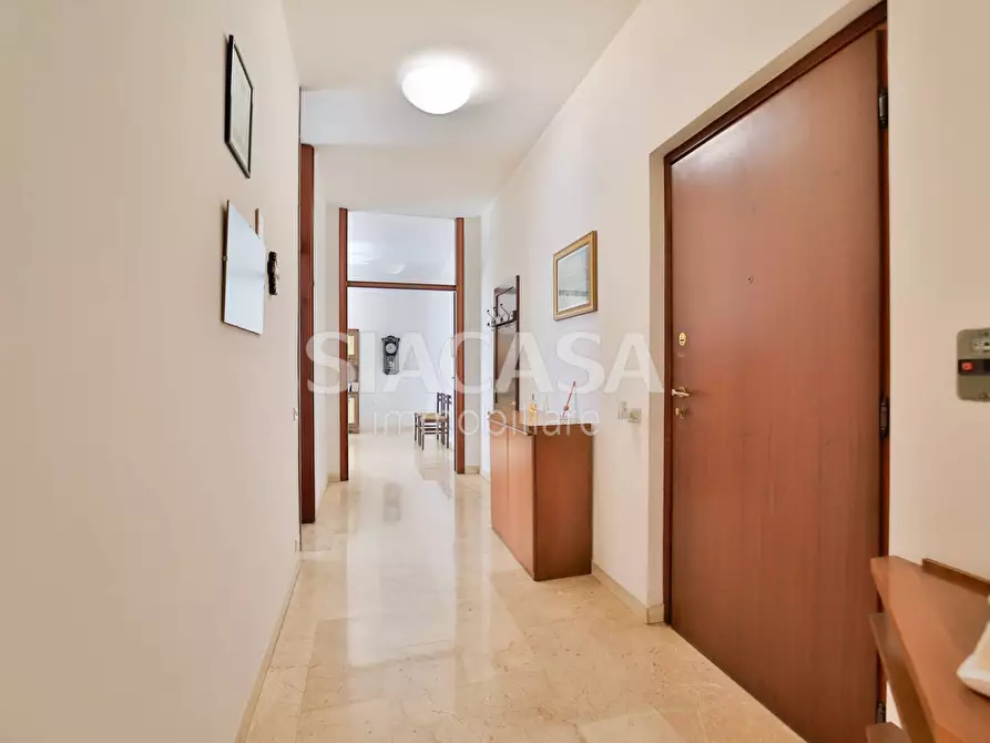 Immagine 8 di Appartamento in vendita  in Via Don Locatelli a Roncello