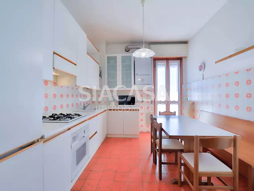 Immagine 10 di Appartamento in vendita  in Via Don Locatelli a Roncello