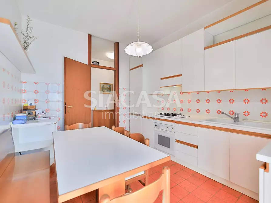 Immagine 11 di Appartamento in vendita  in Via Don Locatelli a Roncello