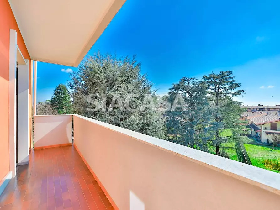 Immagine 30 di Appartamento in vendita  in Via Don Locatelli a Roncello