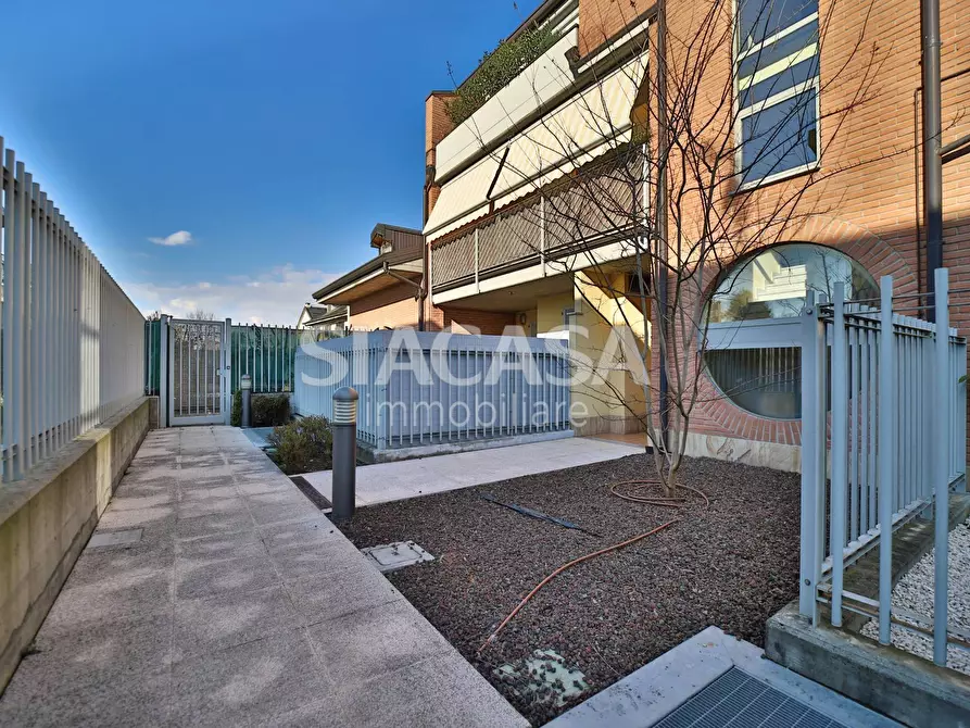 Immagine 21 di Appartamento in vendita  in via Carlo Porta a Cambiago