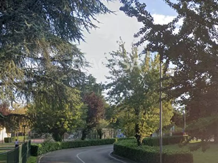 Immagine 6 di Negozio in vendita  in Burago di Molgora a Burago Di Molgora