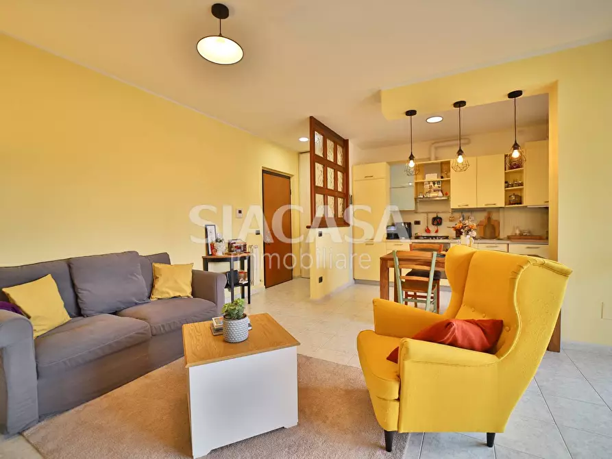 Immagine 3 di Appartamento in vendita  in via Papa Giovanni XXIII a Verderio