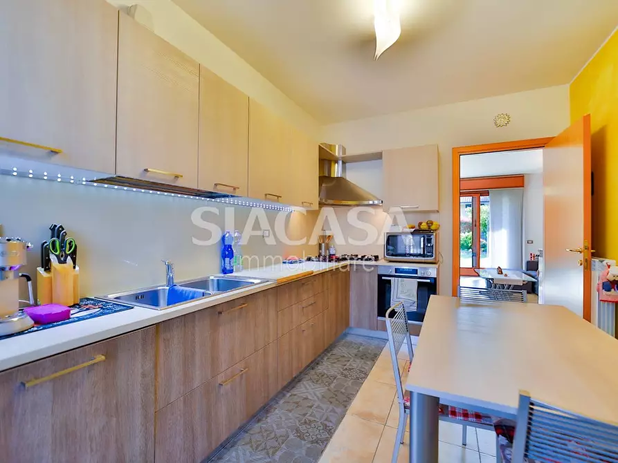 Immagine 13 di Villa in vendita  in Via Caduti Della Libertà a Verderio