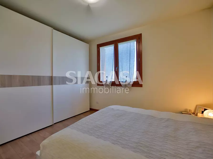 Immagine 24 di Appartamento in vendita  in Via Alessandro Colombo a Carnate