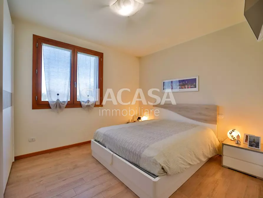 Immagine 26 di Appartamento in vendita  in Via Alessandro Colombo a Carnate