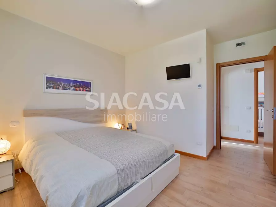 Immagine 22 di Appartamento in vendita  in Via Alessandro Colombo a Carnate