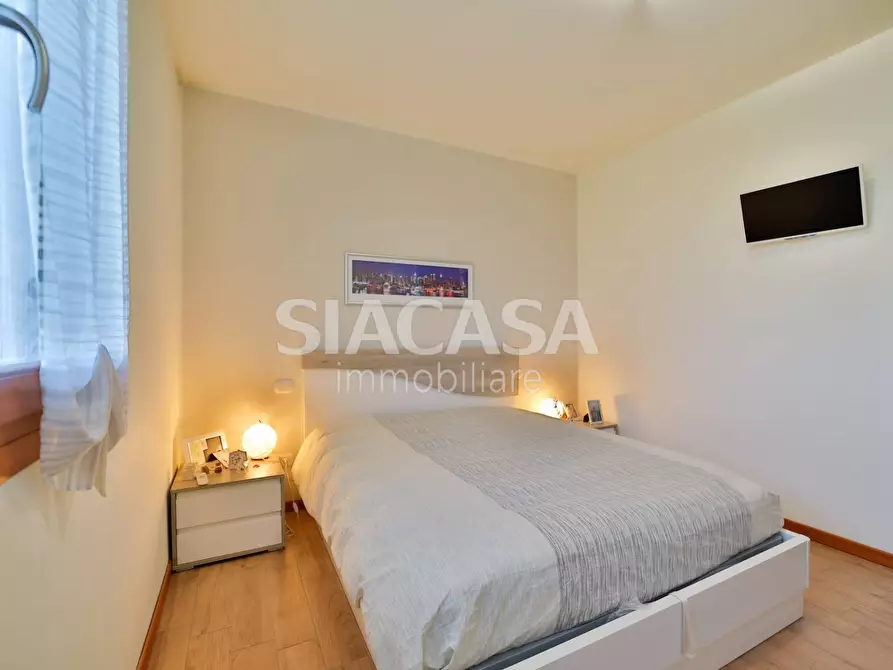 Immagine 25 di Appartamento in vendita  in Via Alessandro Colombo a Carnate