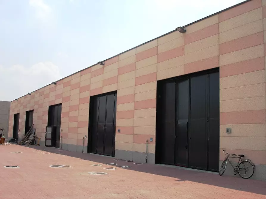 Immagine 6 di Capannone industriale in affitto  in Ornago a Ornago