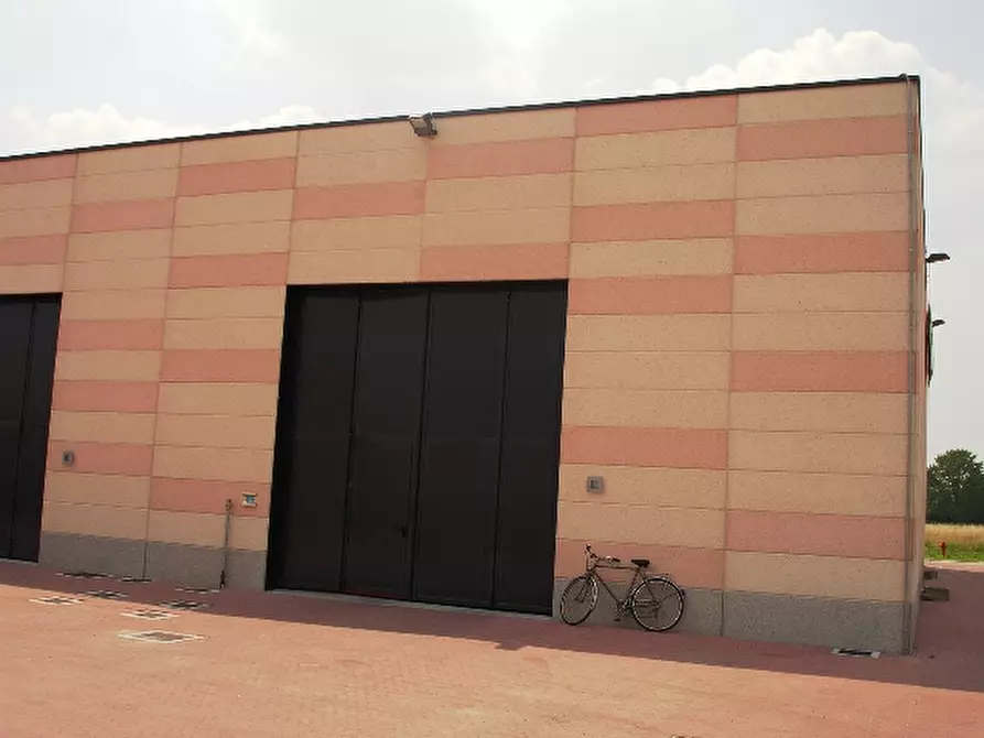 Immagine 9 di Capannone industriale in affitto  in Ornago a Ornago