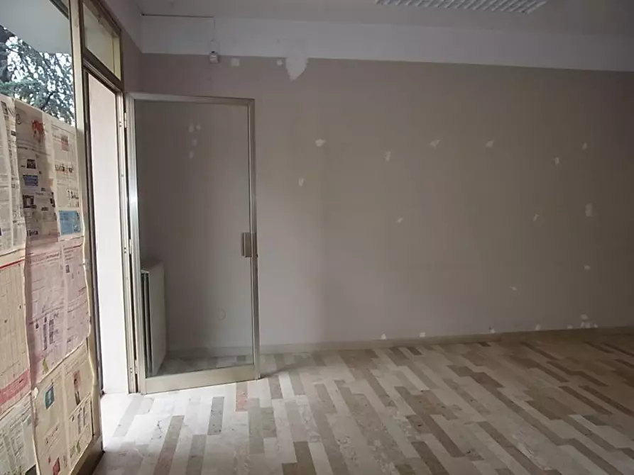 Immagine 8 di Negozio in affitto  a Crocetta Del Montello