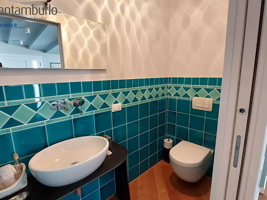 Immagine 10 di Casa indipendente in vendita  a Paese