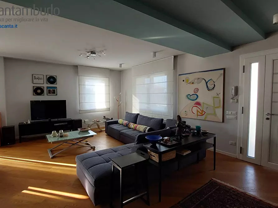 Immagine 11 di Casa indipendente in vendita  a Paese