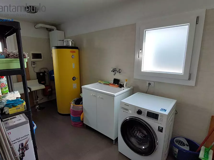 Immagine 28 di Casa indipendente in vendita  a Paese