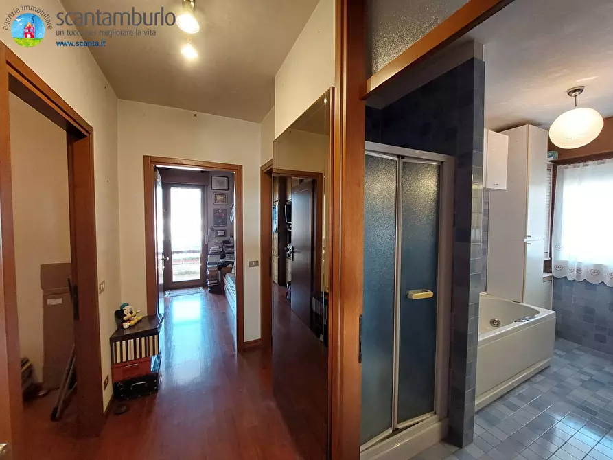 Immagine 16 di Appartamento in vendita  a Treviso