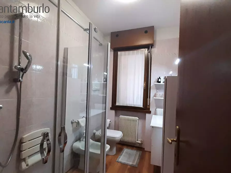 Immagine 4 di Appartamento in vendita  a Treviso