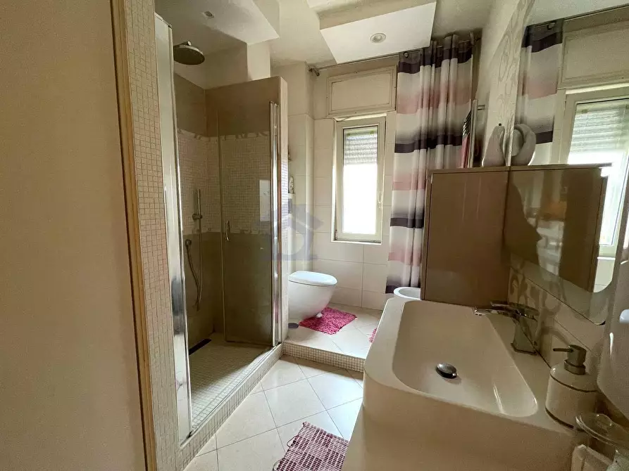 Immagine 10 di Appartamento in vendita  in via plinio a Torre Annunziata