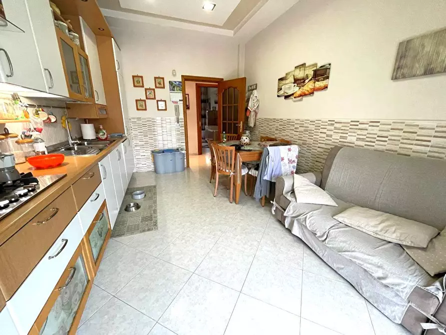 Immagine 5 di Appartamento in vendita  in via plinio a Torre Annunziata