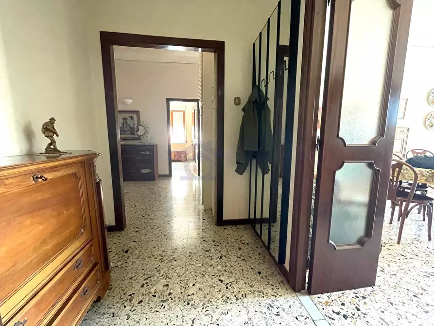 Immagine 3 di Appartamento in vendita  in via quattro giornate a Torre Annunziata