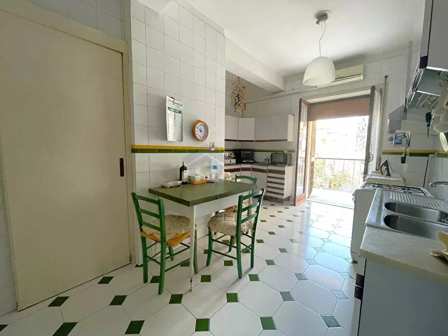 Immagine 9 di Appartamento in vendita  in via quattro giornate a Torre Annunziata