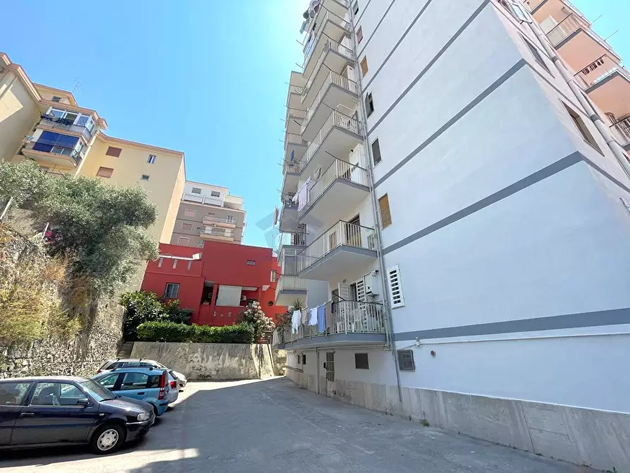 Immagine 30 di Appartamento in vendita  in via quattro giornate a Torre Annunziata