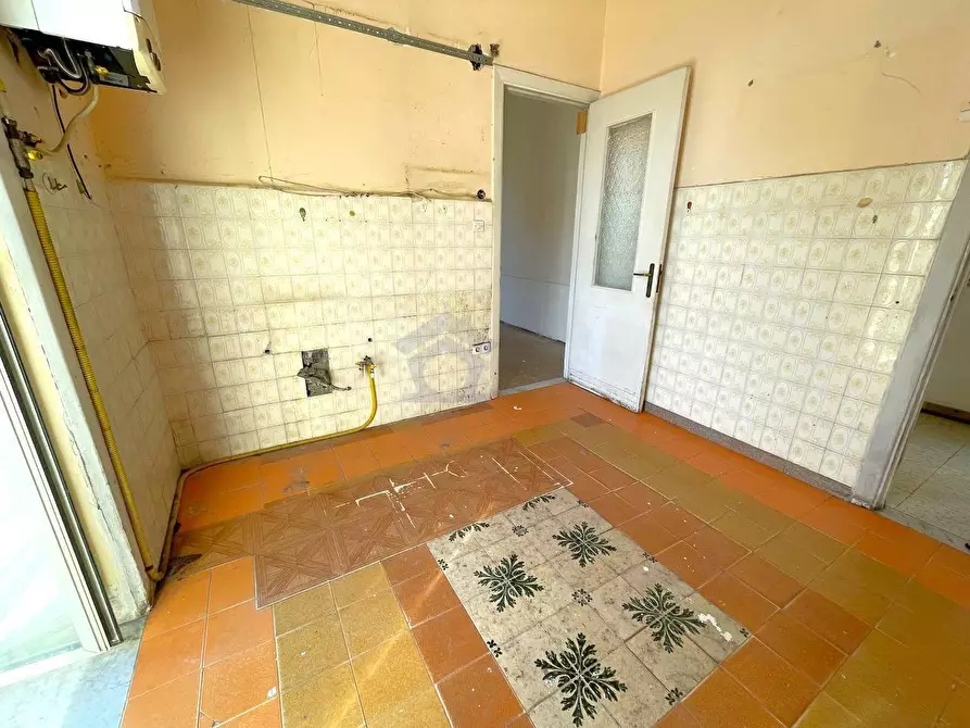 Immagine 5 di Appartamento in vendita  in corso umberto I a Torre Annunziata