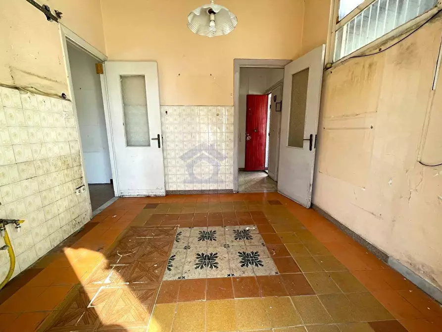 Immagine 6 di Appartamento in vendita  in corso umberto I a Torre Annunziata