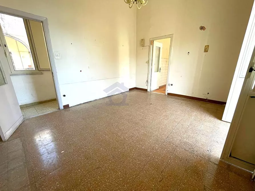 Immagine 9 di Appartamento in vendita  in corso umberto I a Torre Annunziata