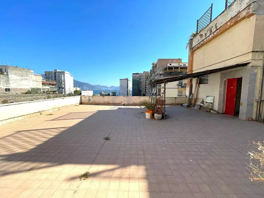 Immagine 20 di Appartamento in vendita  in corso umberto I a Torre Annunziata