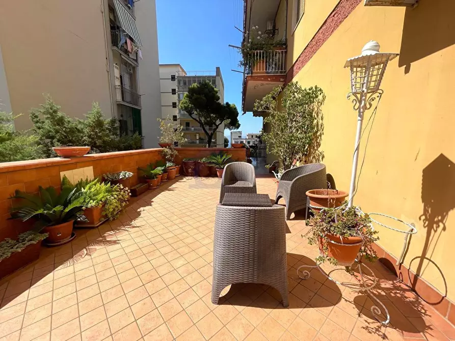 Immagine 10 di Appartamento in vendita  in via gambardella a Torre Annunziata