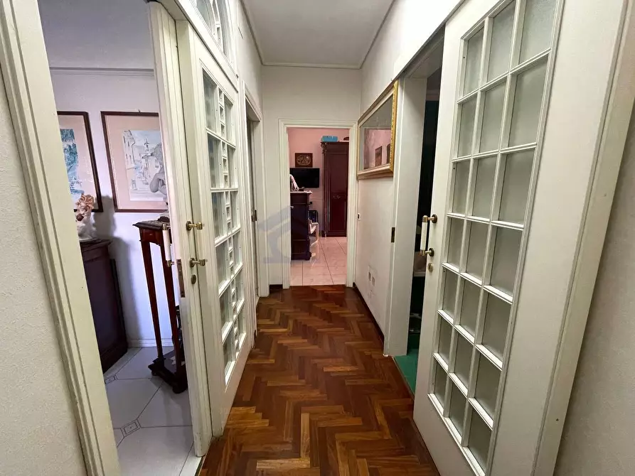 Immagine 13 di Appartamento in vendita  in via gambardella a Torre Annunziata