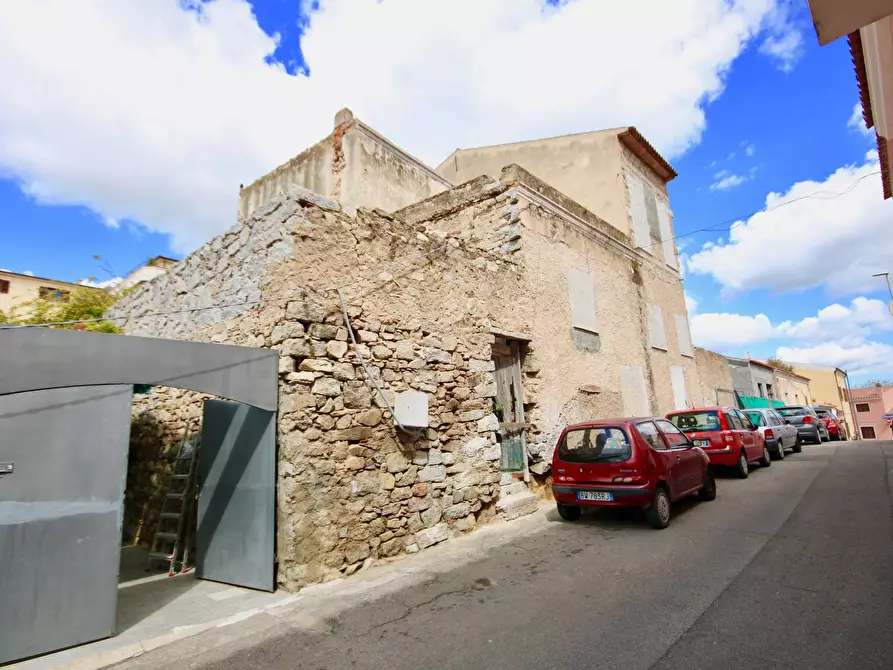 Immagine 1 di Casa indipendente in vendita  in VIA FIUME D'ITALIA a Olbia