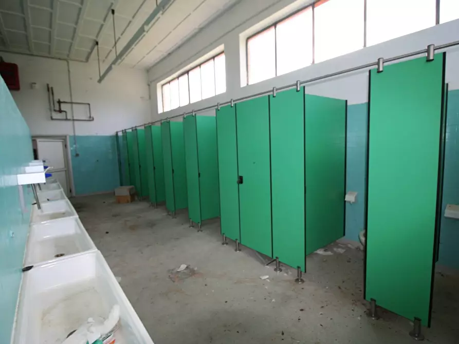 Immagine 7 di Palazzo in vendita  in STRADA CIMINA a Viterbo