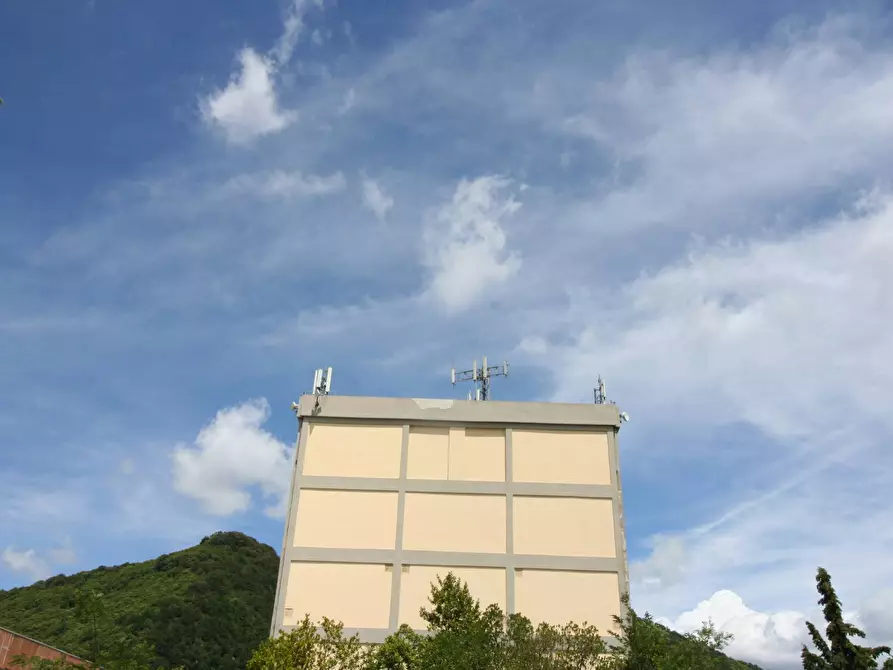 Immagine 13 di Palazzo in vendita  in STRADA CIMINA a Viterbo