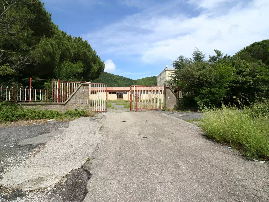 Immagine 15 di Palazzo in vendita  in STRADA CIMINA a Viterbo