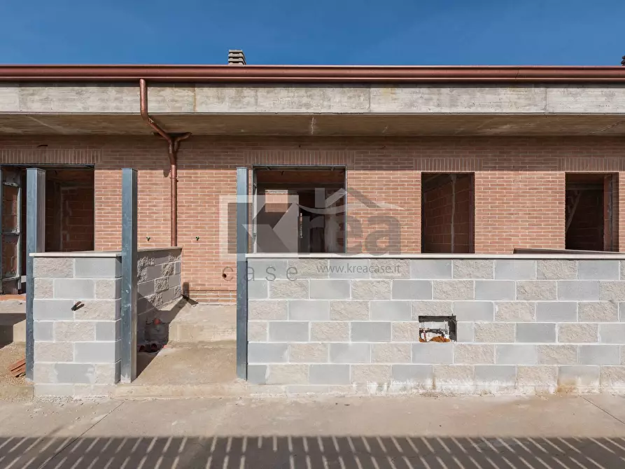 Immagine 14 di Villa in vendita  in Via Napoli a Ciampino