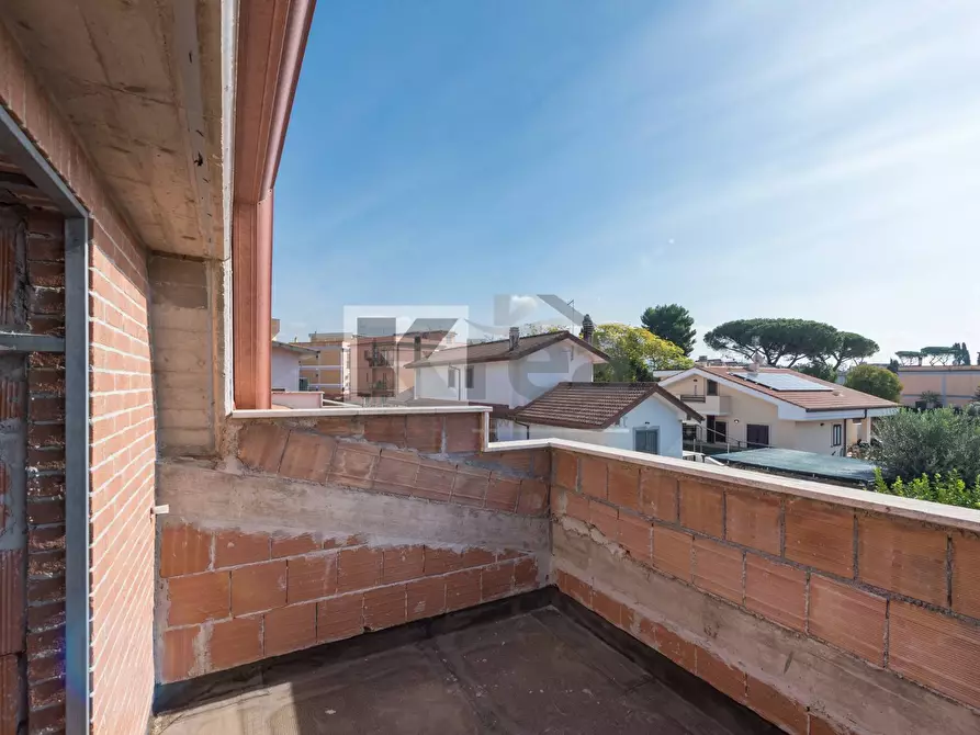 Immagine 15 di Villa in vendita  in Via Napoli a Ciampino