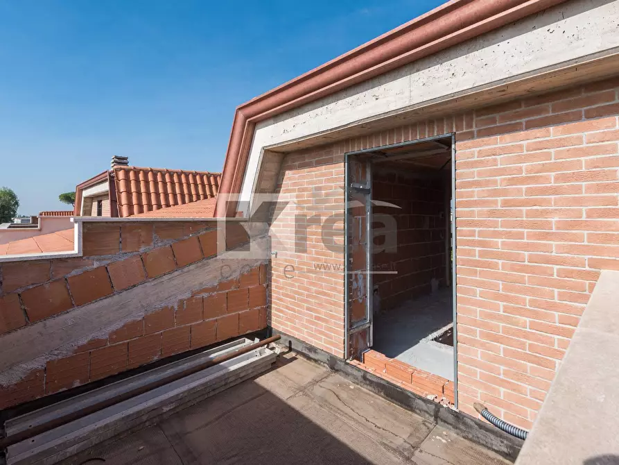 Immagine 24 di Villa in vendita  in Via Napoli a Ciampino