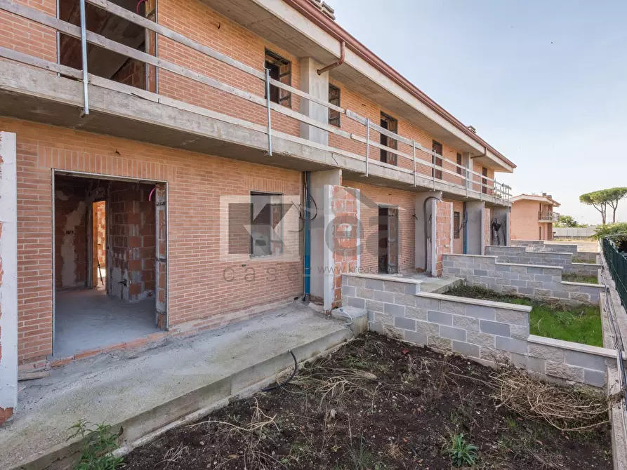 Immagine 20 di Villa in vendita  in Via Napoli a Ciampino