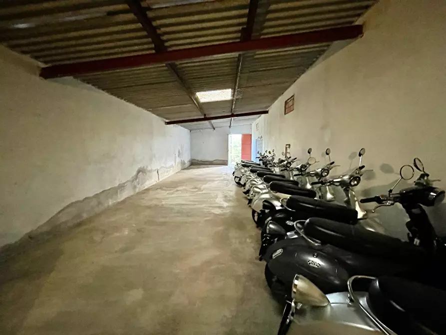 Immagine 6 di Capannone industriale in vendita  in Via Lu mangoni a Olbia