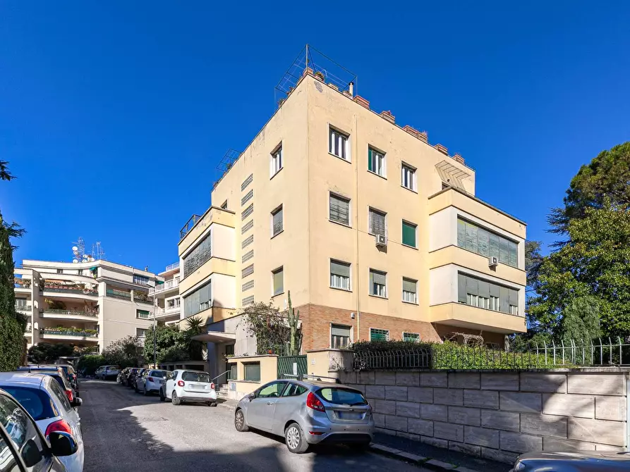 Immagine 23 di Appartamento in vendita  in Via Pietro Paolo Rubens a Roma
