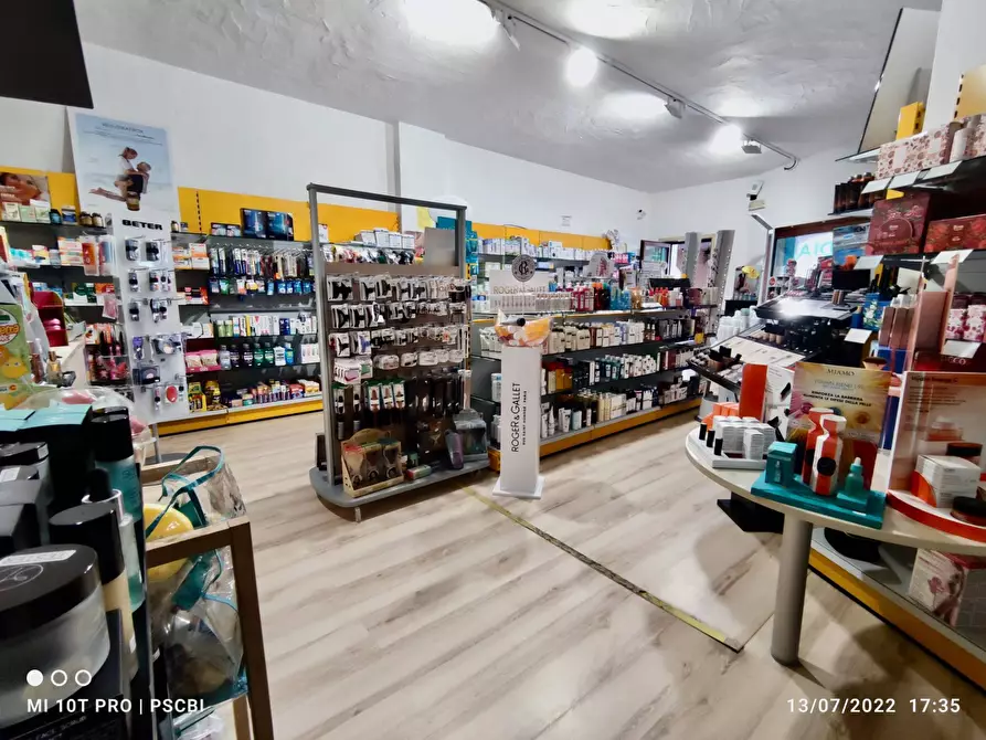 Immagine 6 di Locale commerciale in vendita  in Puntaldia a San Teodoro